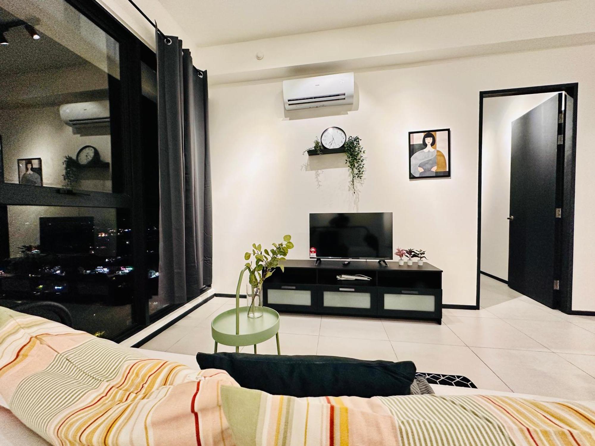 New 2br Or 3br Serenity At Urban By Urban Staycations Lod *