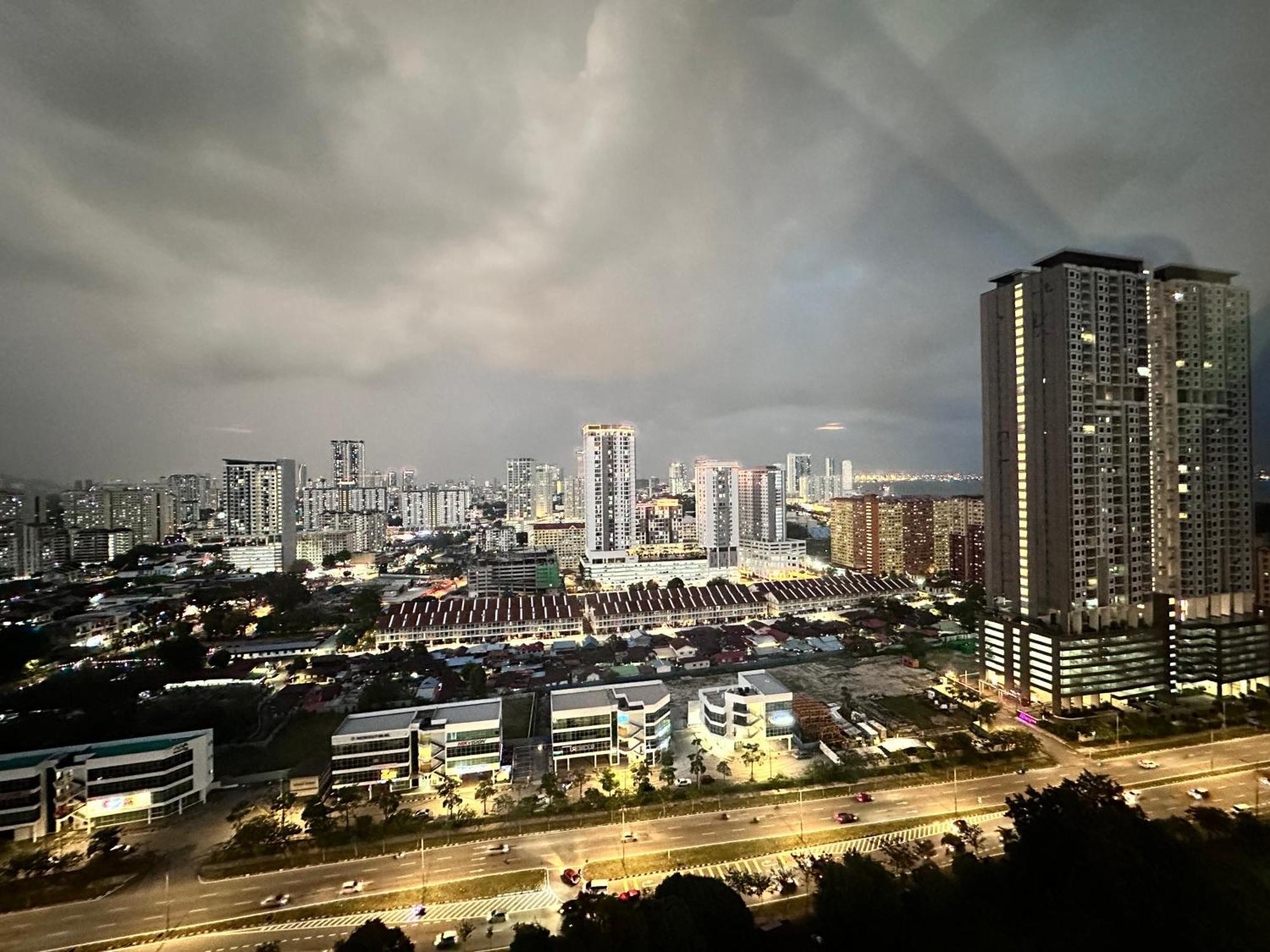 New 2br Or 3br Serenity At Urban By Urban Staycations Lod